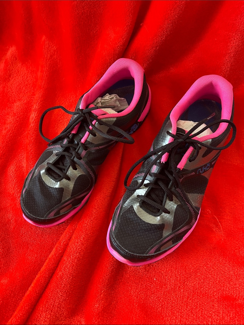 Ryka Black and Hot Pink Women's Athletic Sneakers